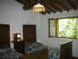 florenceapartments3.jpg (54398 byte)